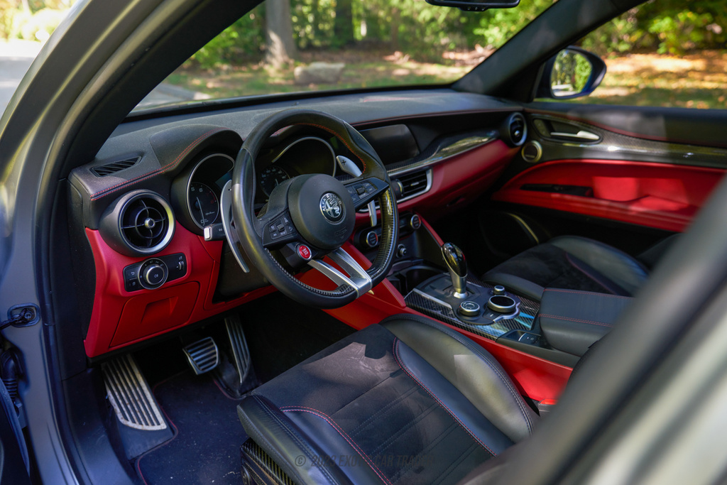 2019 Alfa Romeo Stelvio - Interior Photo
