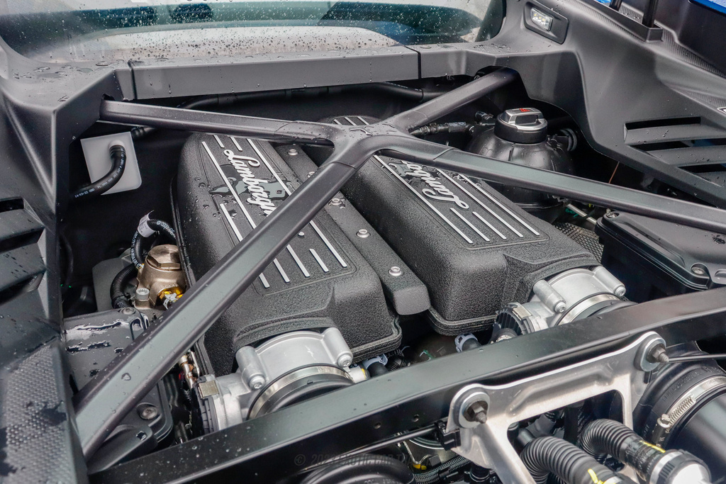 2023 Lamborghini Huracan - Engine Photo