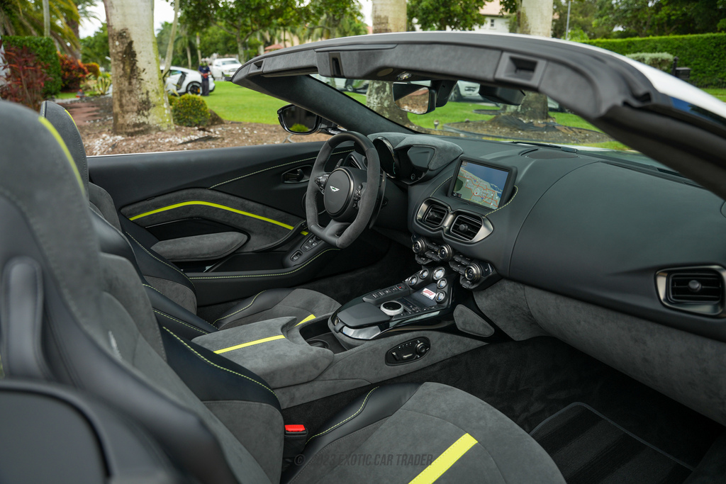 2023 Aston Martin Vantage - Interior Photo