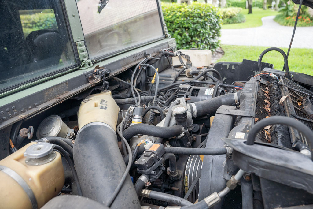 2002 Am General HMMWV - Engine Photo