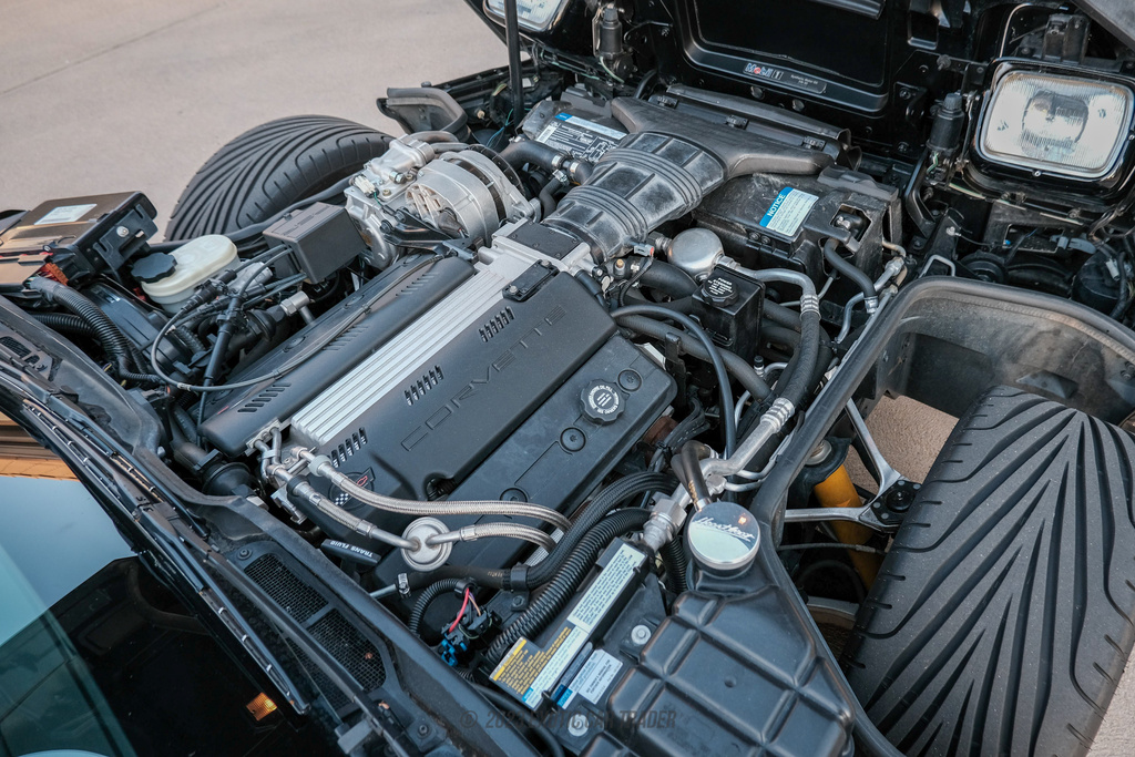 1993 Chevrolet Corvette - Engine Photo