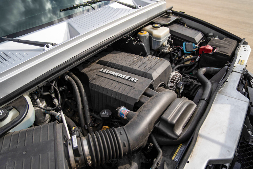 2009 Hummer H2 - Engine Photo