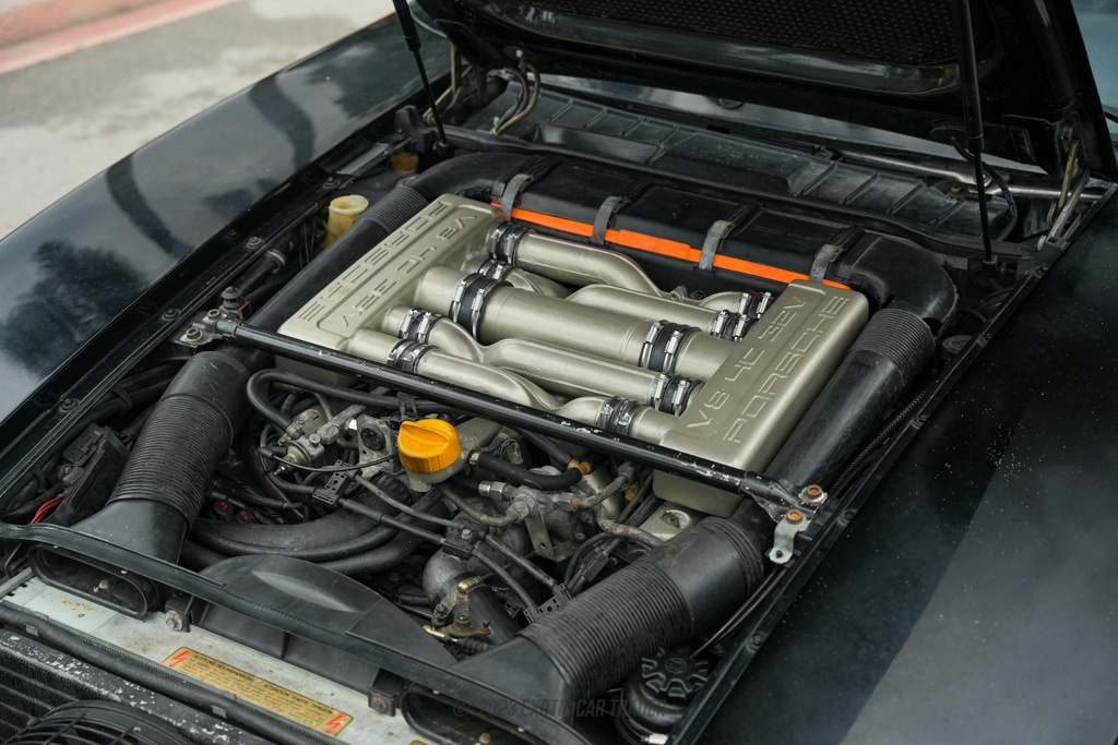 1986 Porsche 928 S - Engine Photo
