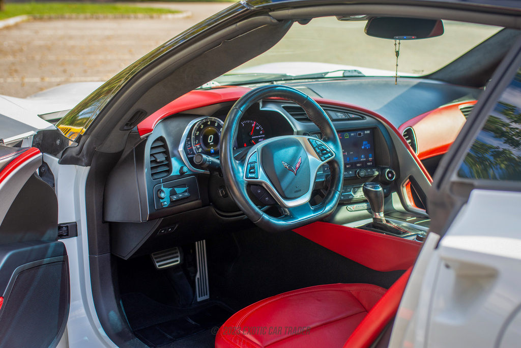 2016 Chevrolet Corvette - Interior Photo