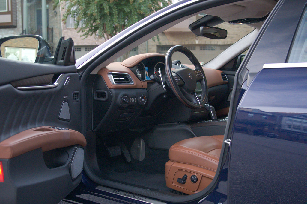2020 Maserati Ghibli - Interior Photo
