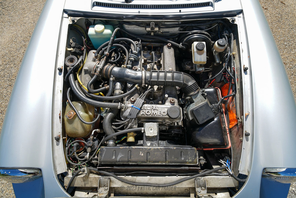 1987 Alfa Romeo Spider - Engine Photo