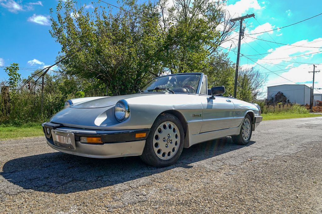 1987 Alfa Romeo Spider - Overview Photo