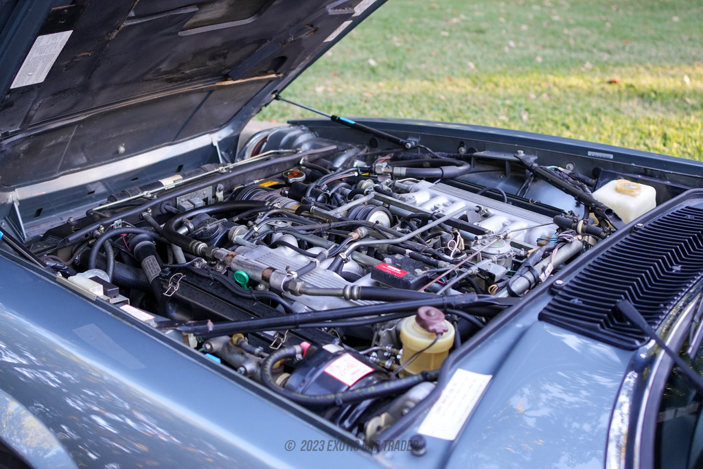1988 Jaguar XJ - Engine Photo