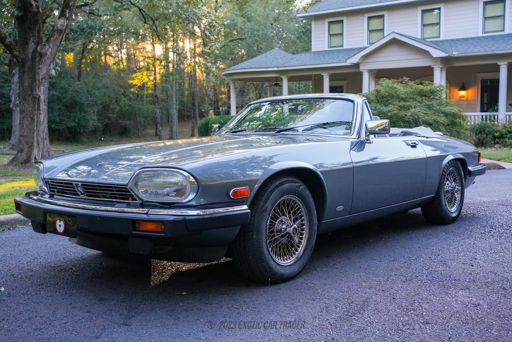 1988 Jaguar XJ - Overview Photo