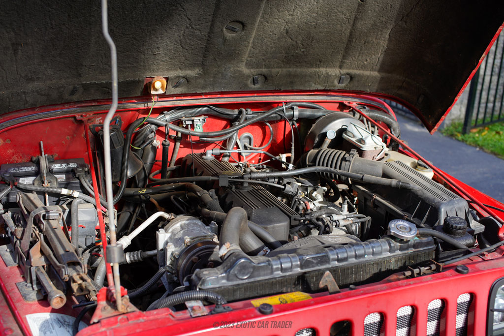 1991 Jeep Wrangler - Engine Photo
