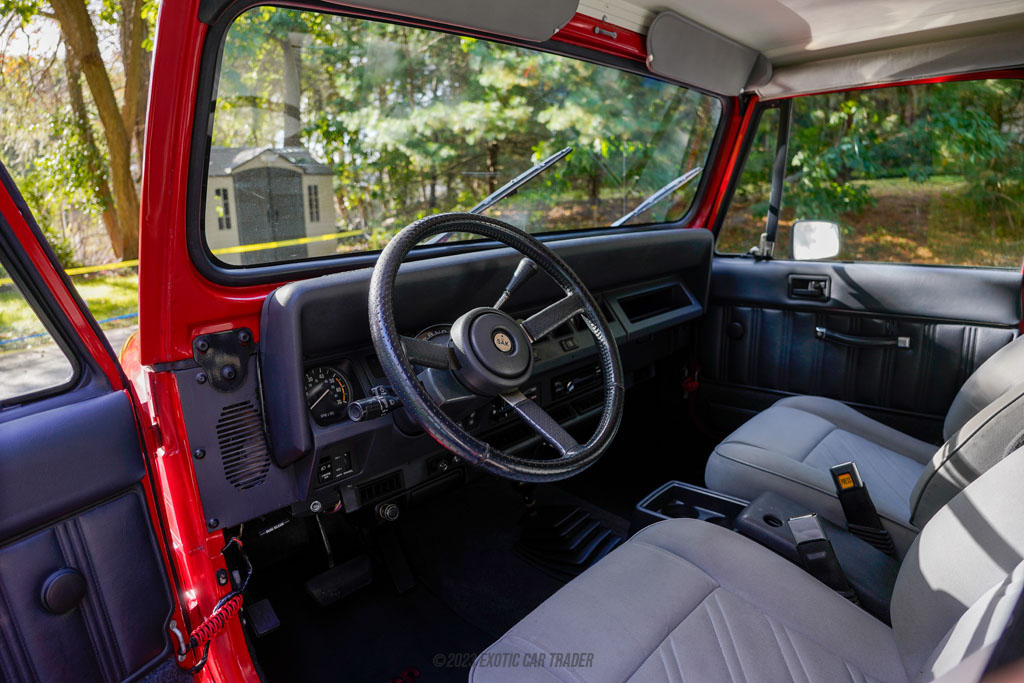 1991 Jeep Wrangler - Interior Photo