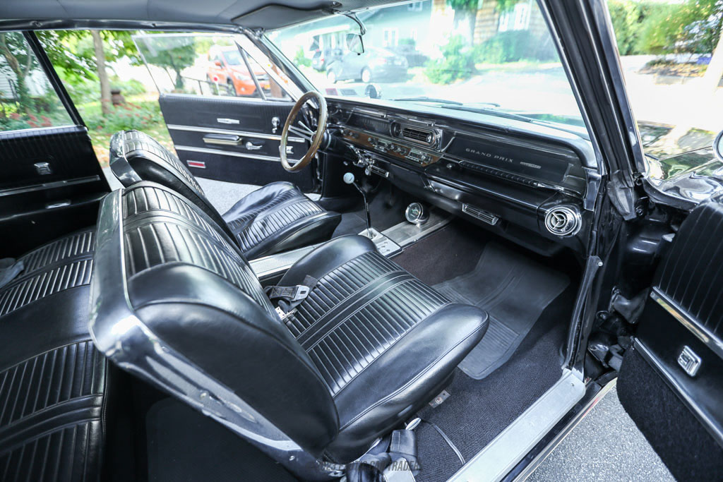 1963 Pontiac Grand Prix - Interior Photo