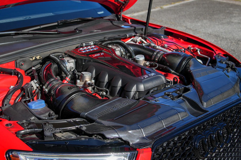 2015 Audi RS5 - Engine Photo
