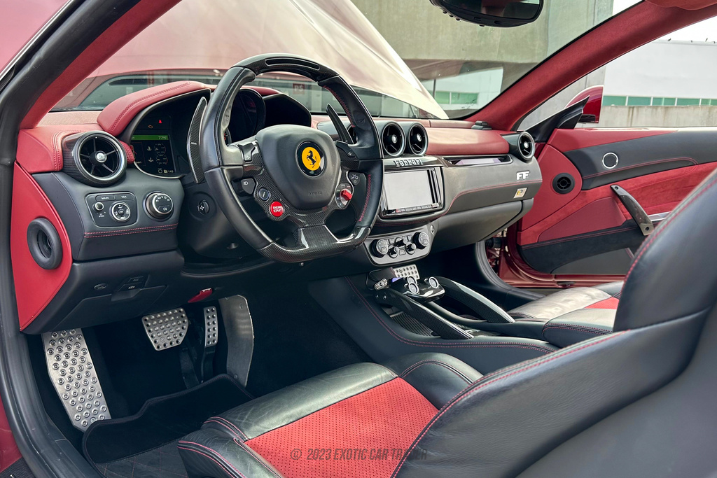 2014 Ferrari FF - Interior Photo