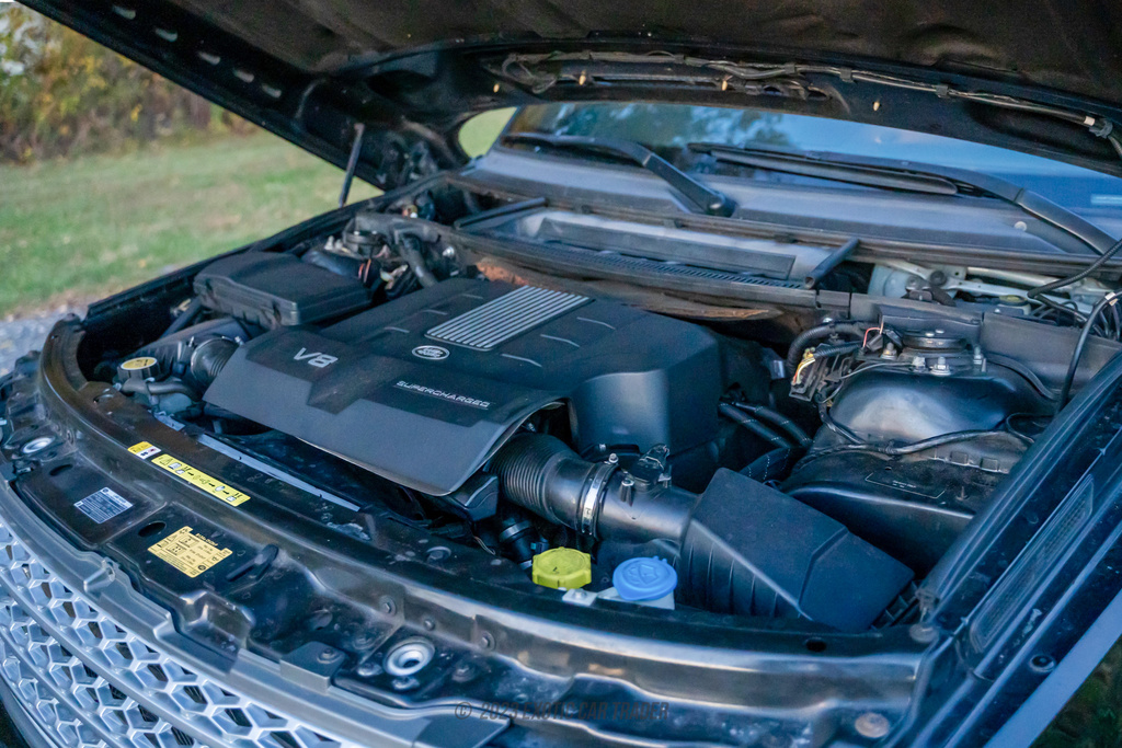 2010 Land Rover Range Rover - Engine Photo