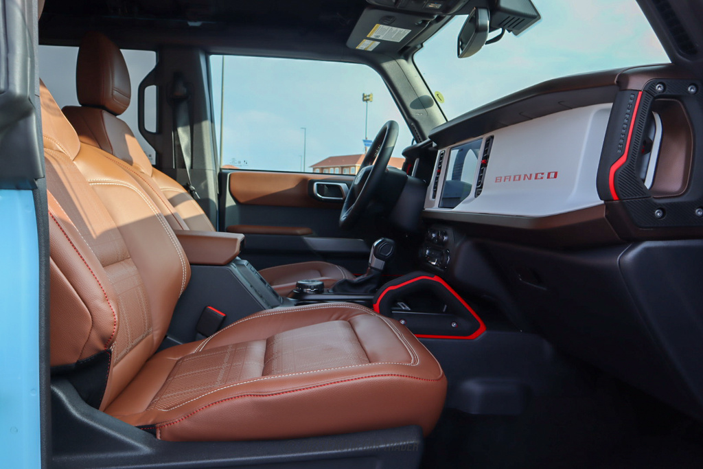 2023 Ford Bronco - Interior Photo
