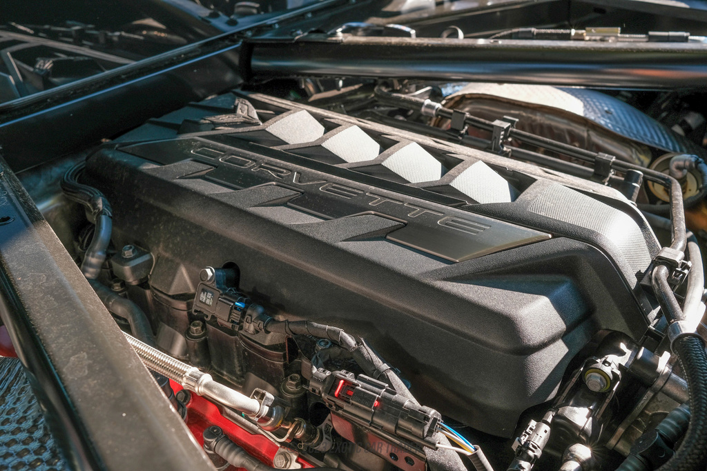 2023 Chevrolet Corvette - Engine Photo