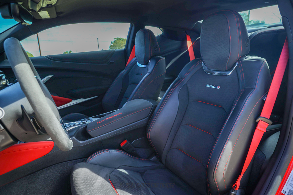 2023 Chevrolet Camaro - Interior Photo