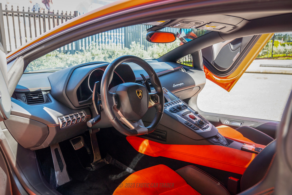 2012 Lamborghini Aventador - Interior Photo
