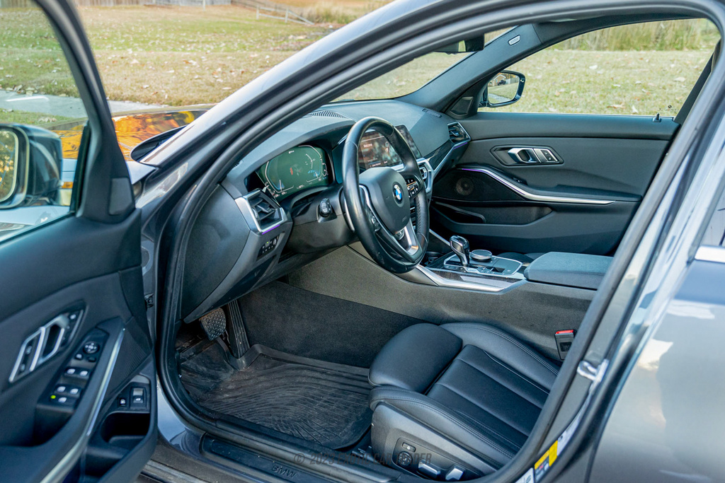 2021 Bmw 330e - Interior Photo