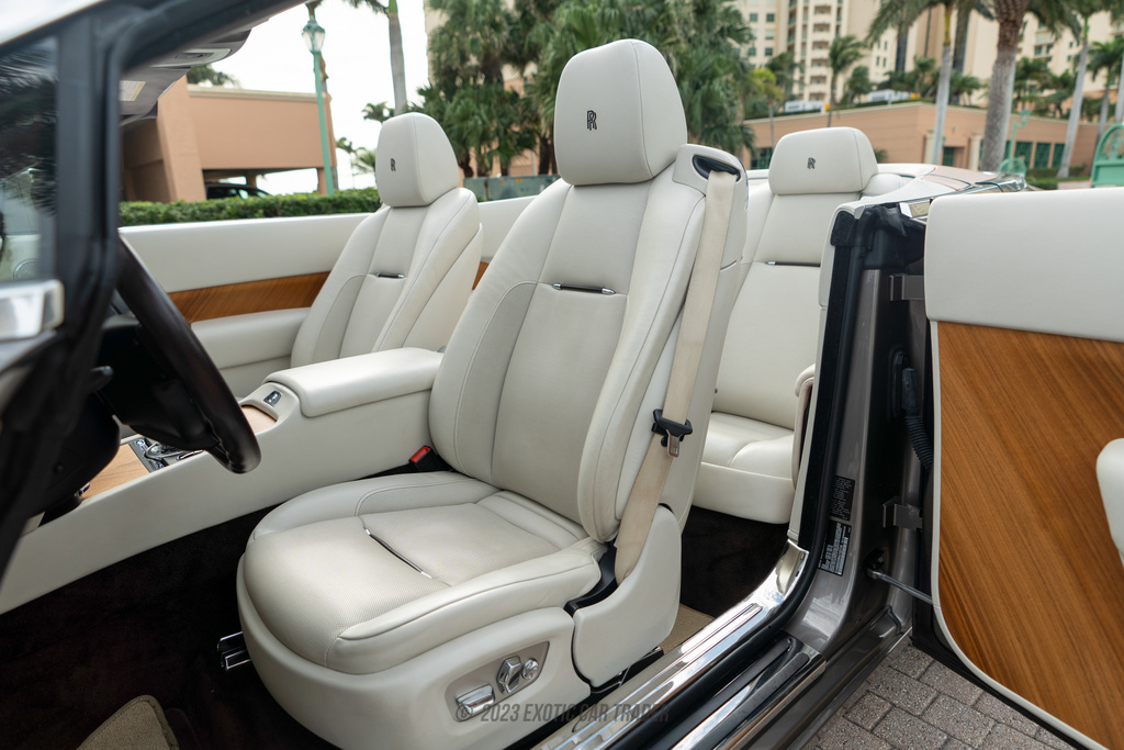 2017 Rolls Royce Dawn - Interior Photo