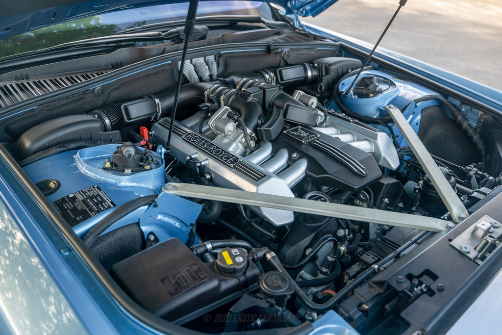 2016 Rolls-Royce Phantom - Engine Photo