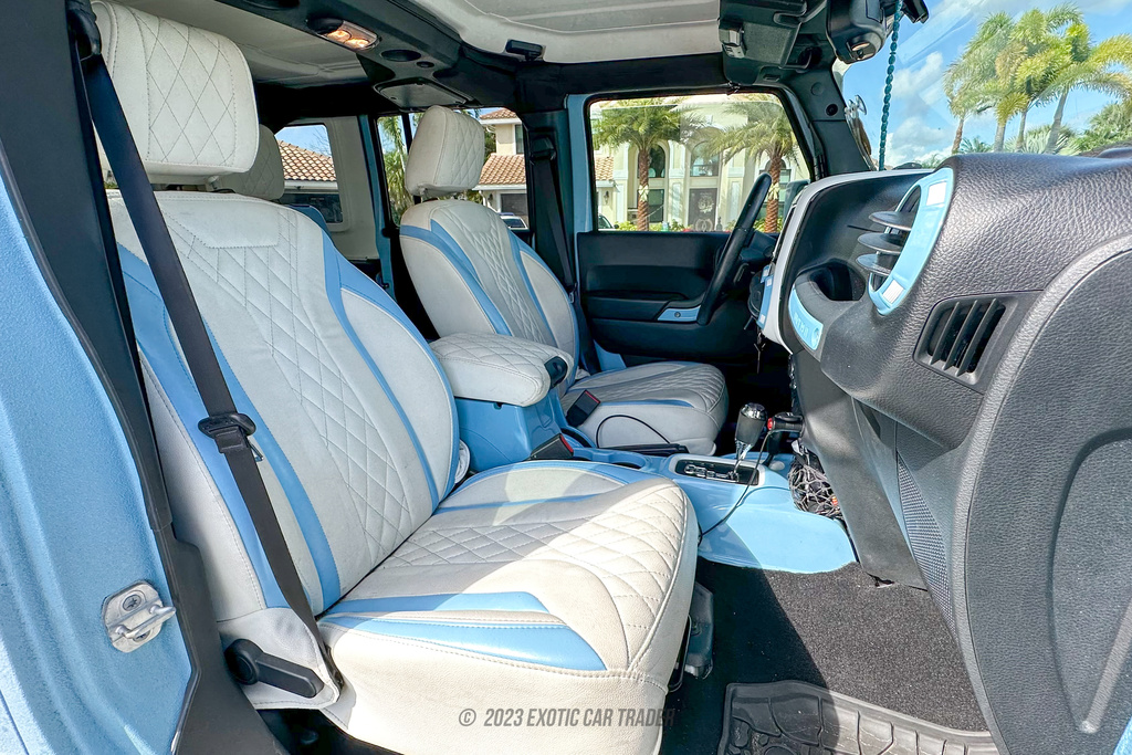 2016 Jeep Wrangler - Interior Photo
