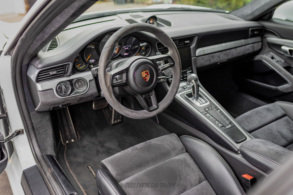 2018 Porsche 911 - Interior Photo