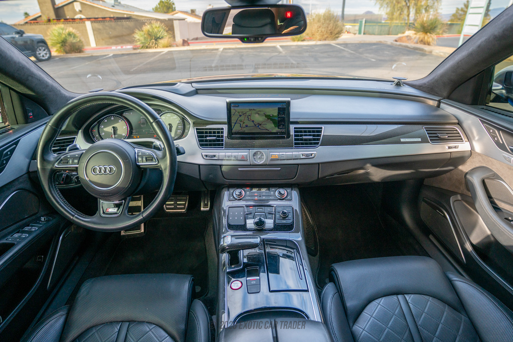 2015 Audi S8 - Interior Photo