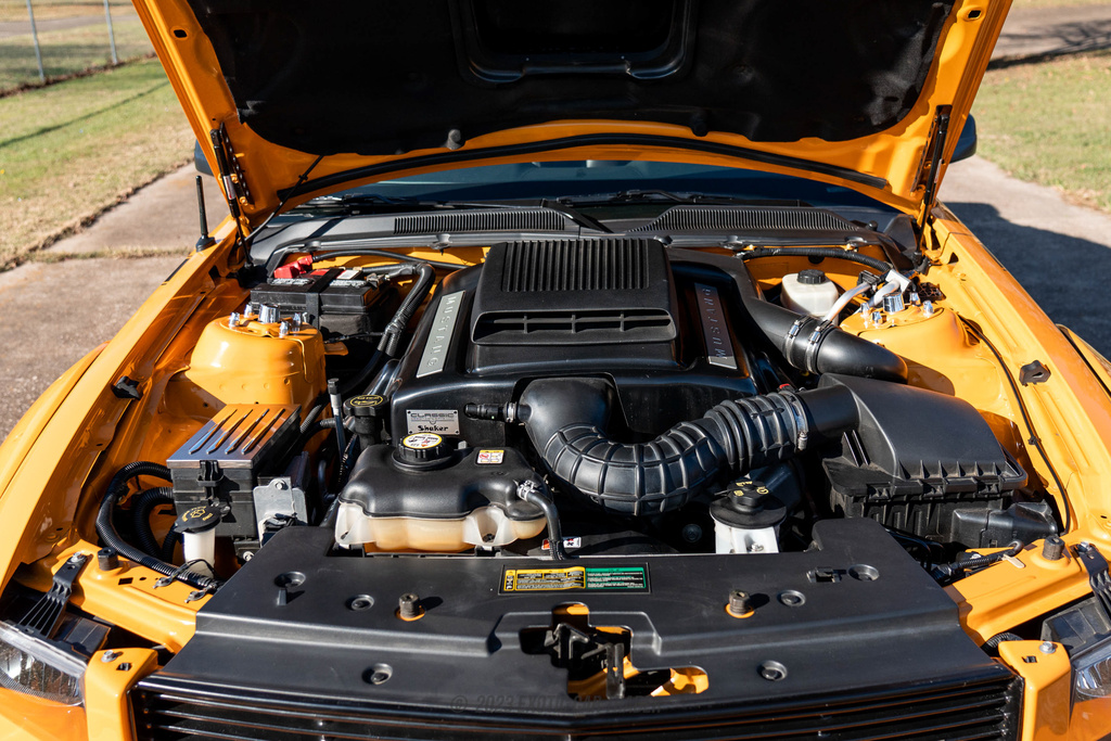 2007 Ford Mustang - Engine Photo