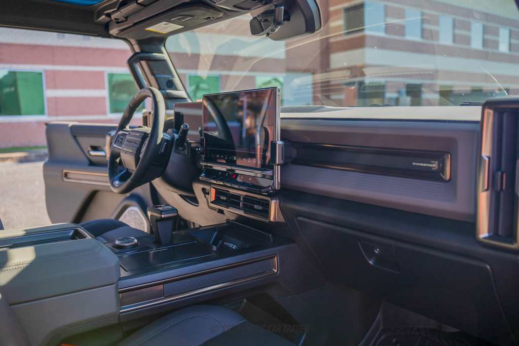 2024 Gmc Hummer EV SUV - Interior Photo