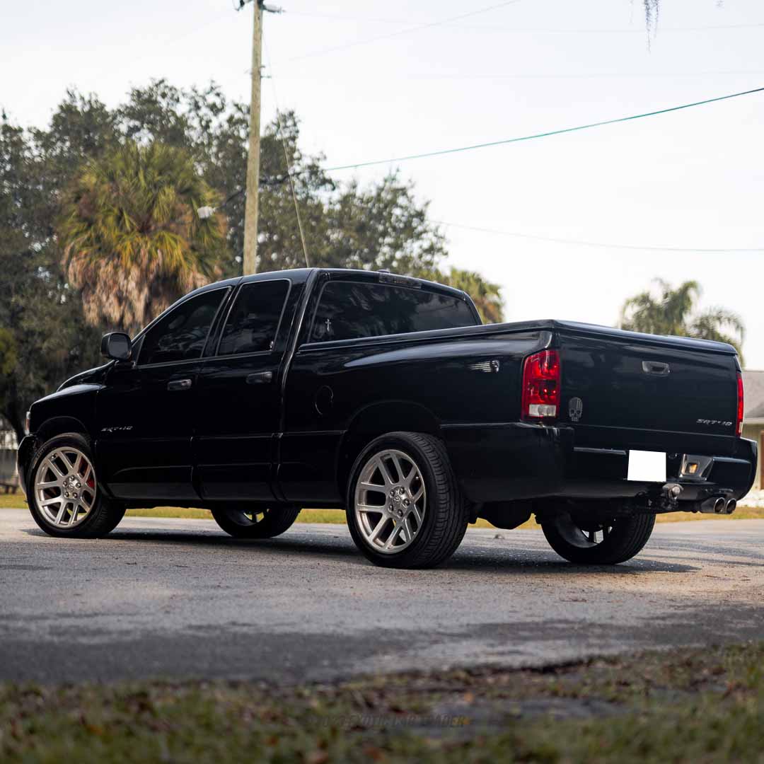2005 Dodge Ram - Interior Photo