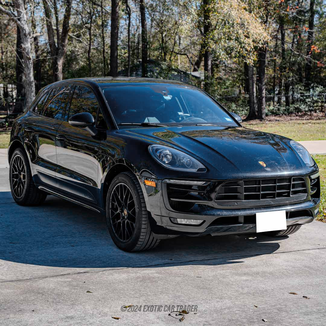 2018 Porsche Macan - Engine Photo