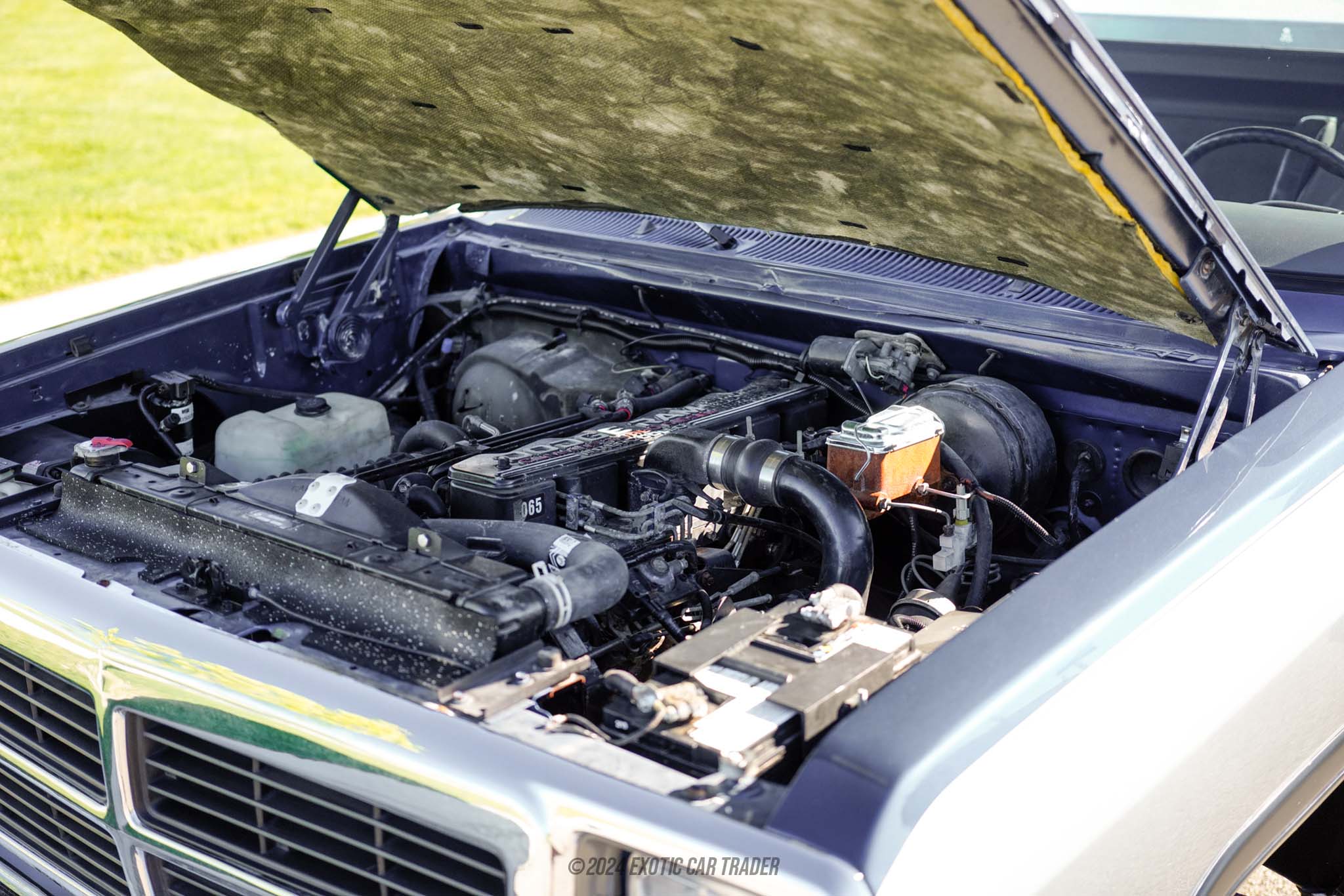 1992 Dodge W250 - Engine Photo