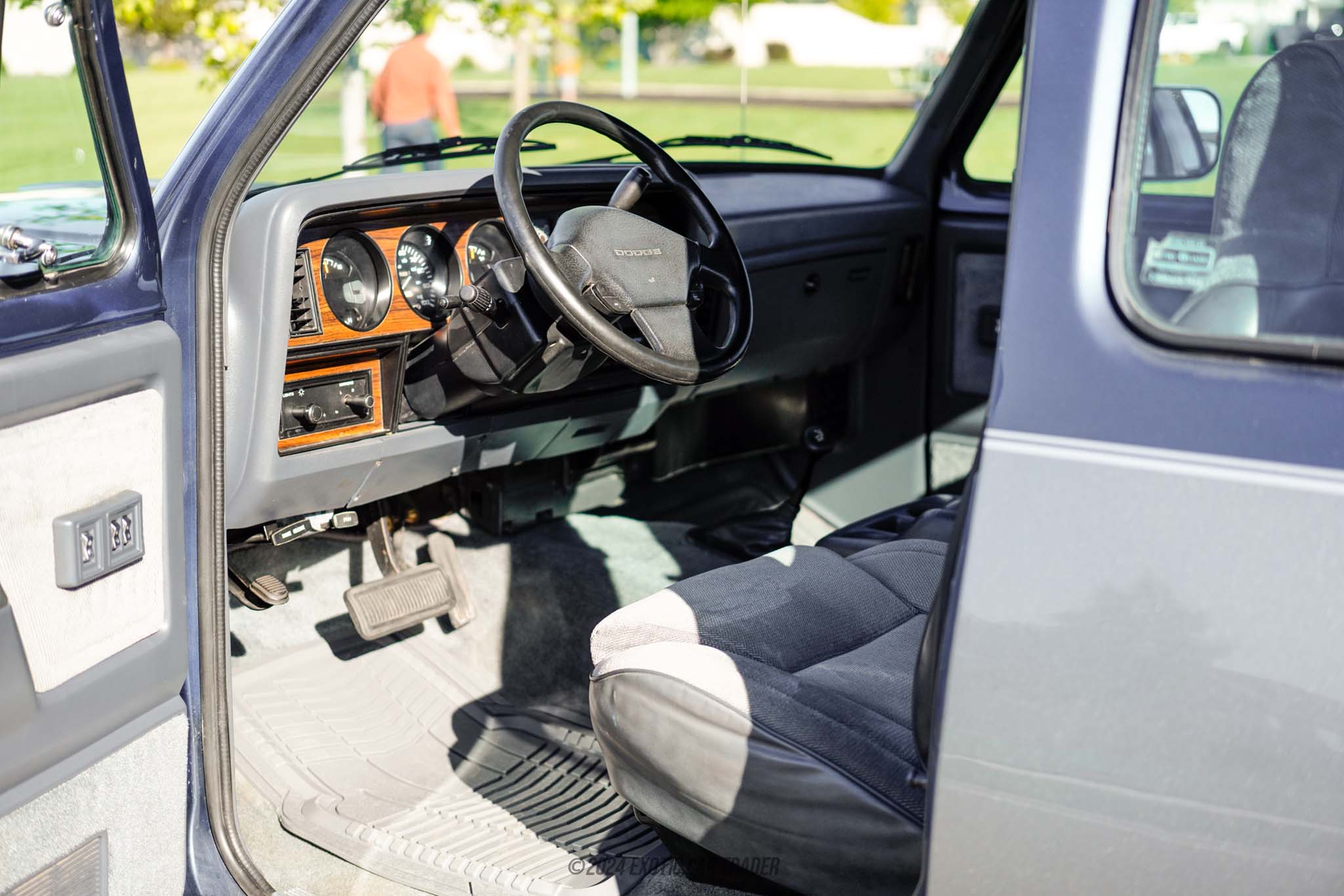 1992 Dodge W250 - Interior Photo