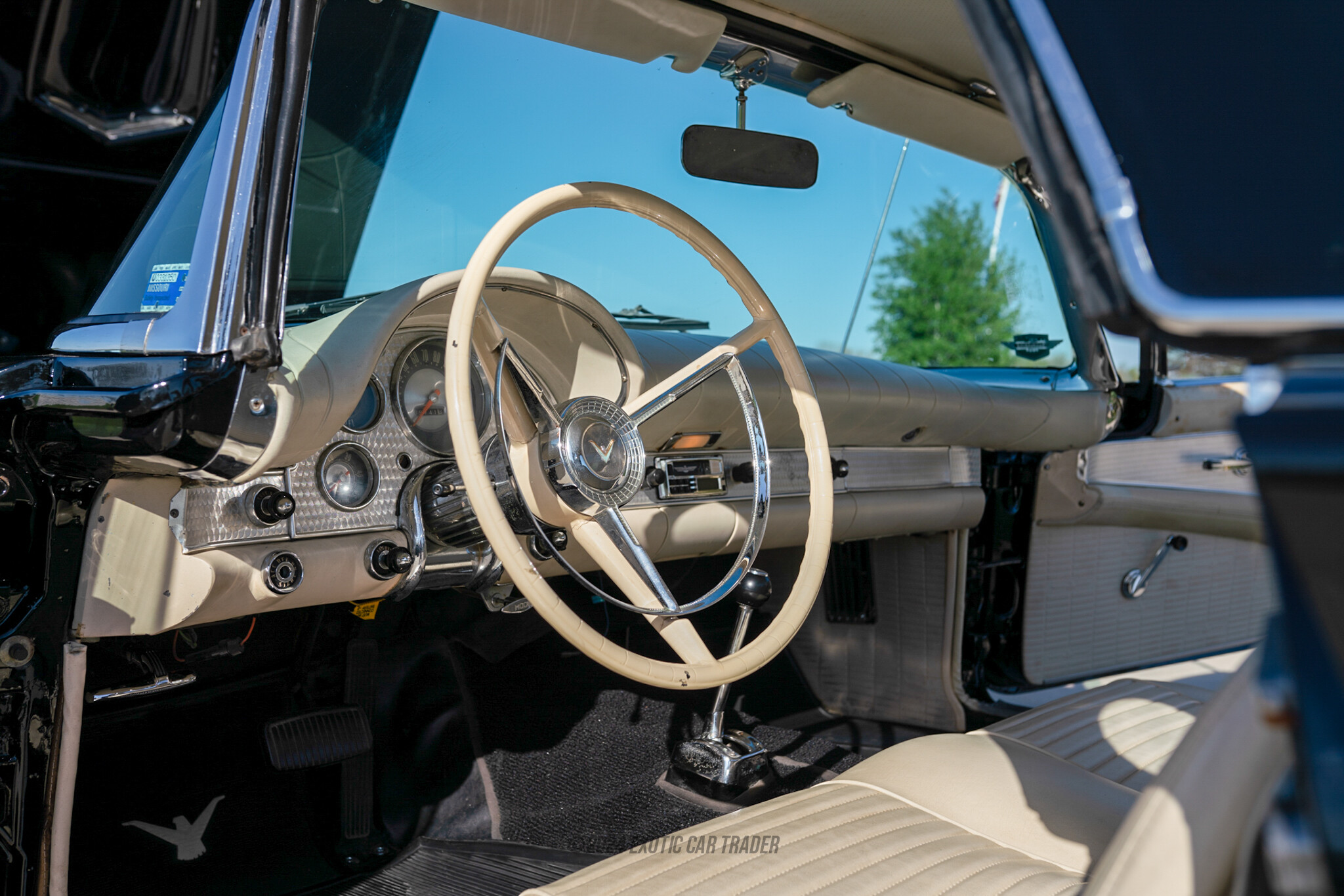 1957 Ford Thunderbird - Interior Photo