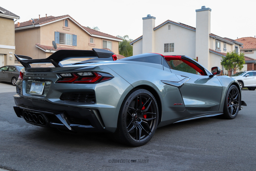 2023 Chevrolet Corvette - Engine Photo