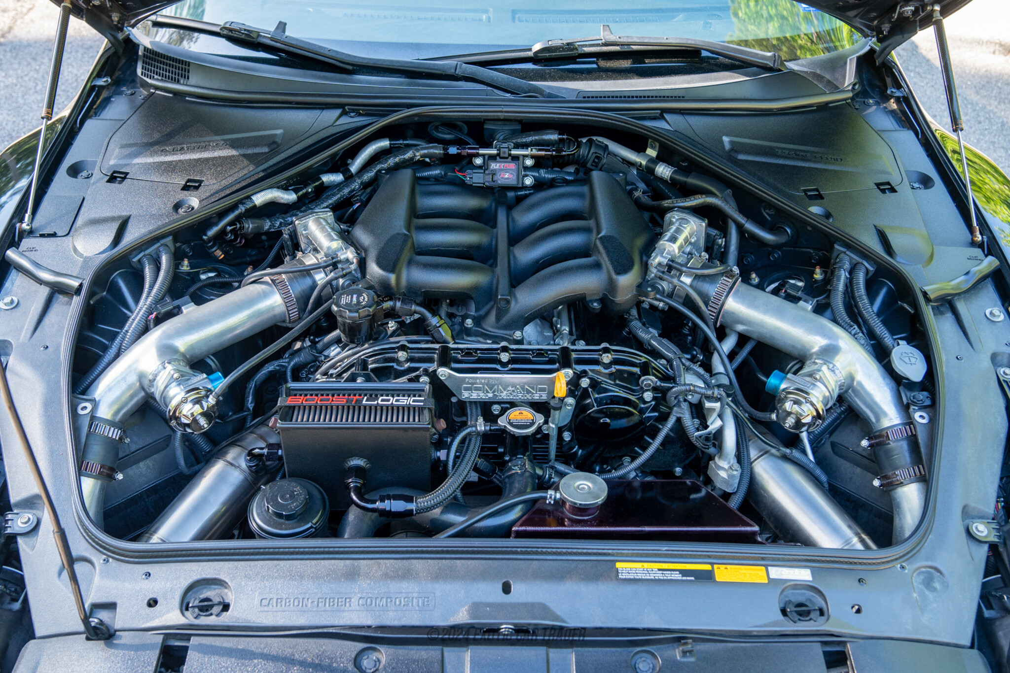 2009 Nissan GT-R - Engine Photo