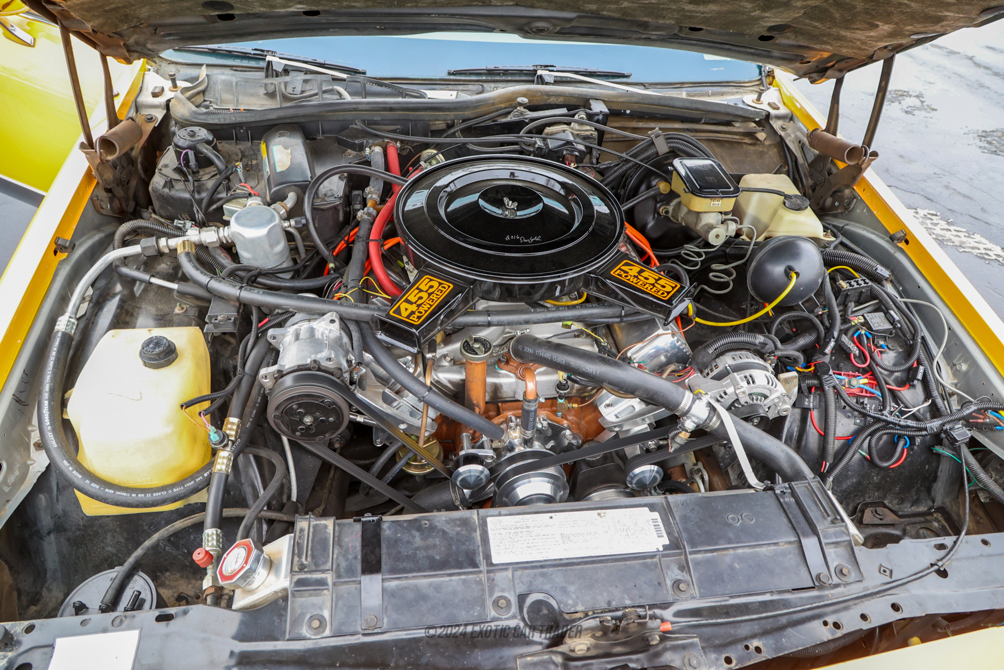 1986 Pontiac Parisienne  - Engine Photo