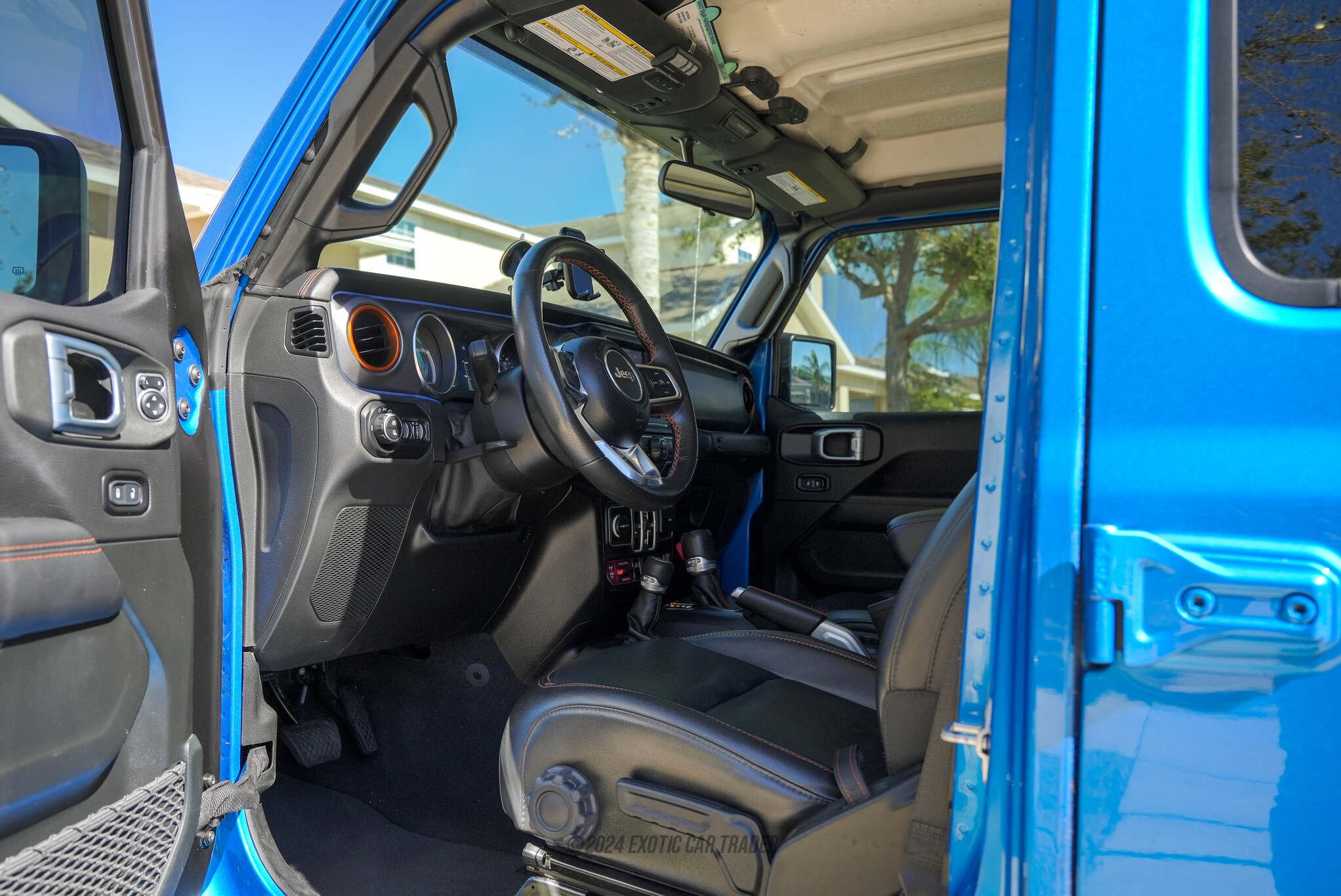 2021 Jeep Gladiator - Interior Photo