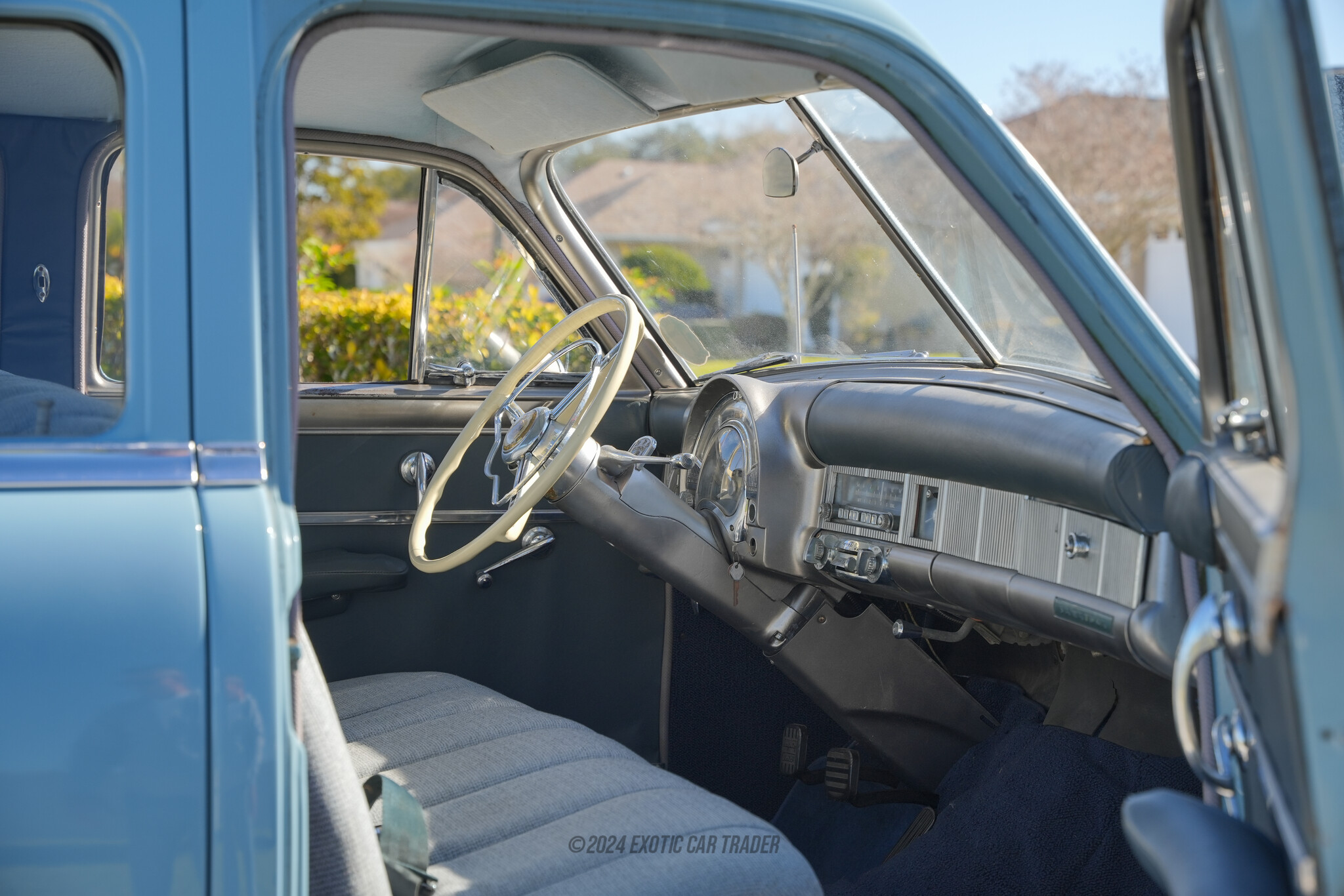 Chrysler Saratoga Chrysler Saratoga - Interior