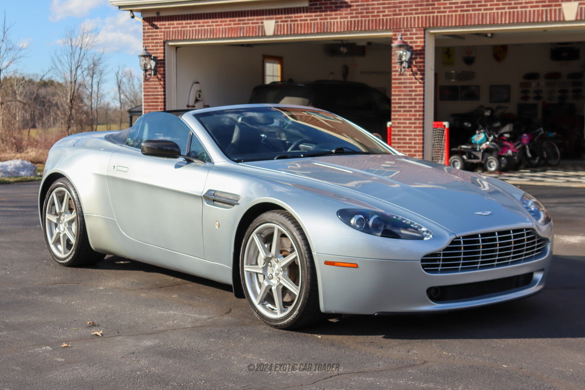 2008 Aston Martin Vantage - Overview Photo