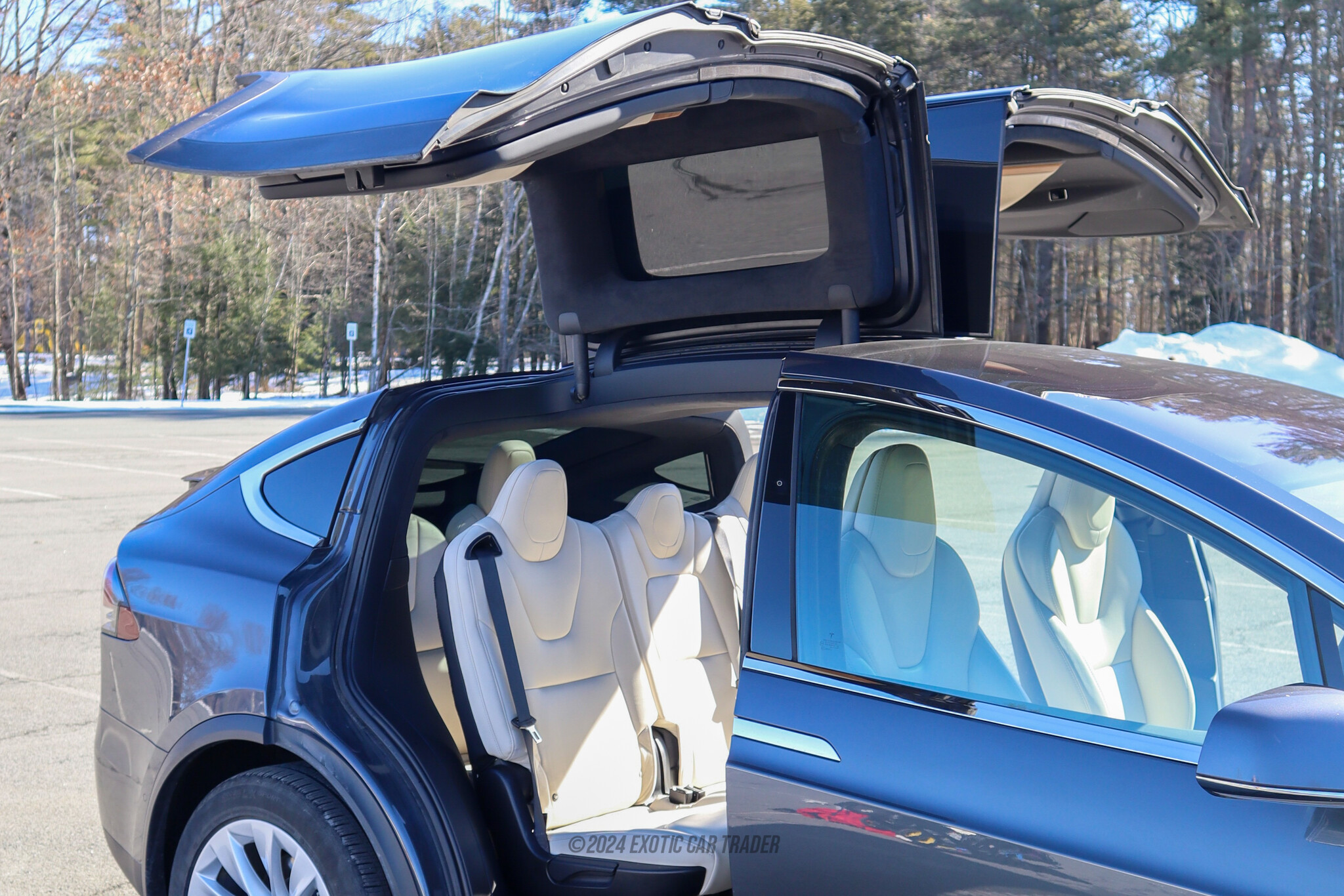 2020 Tesla Model X - Interior Photo
