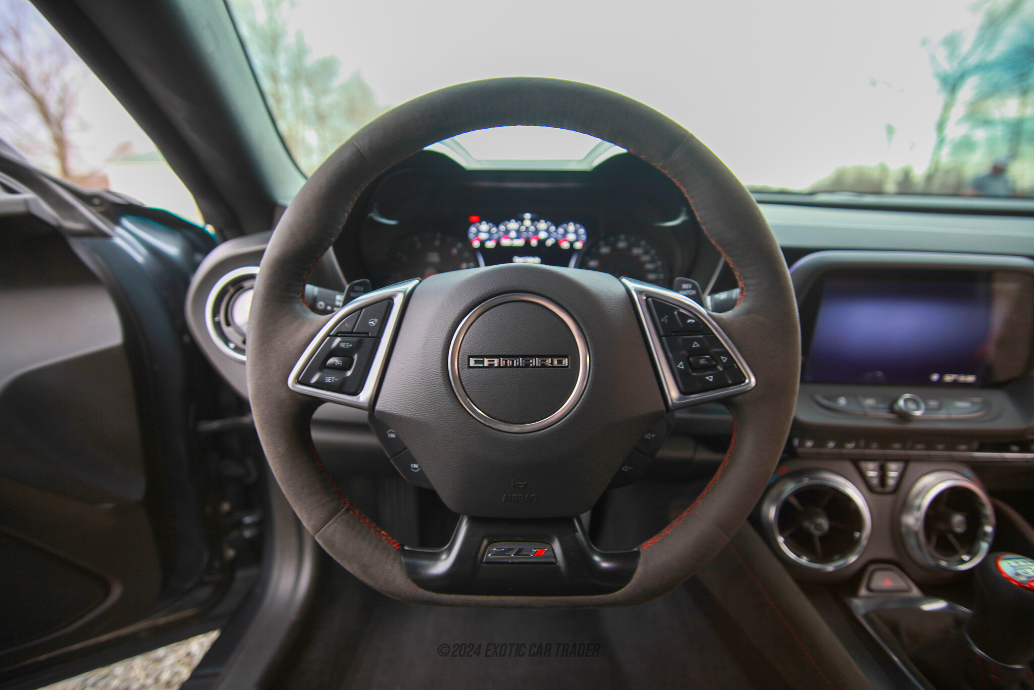 2019 Chevrolet Camaro - Interior Photo