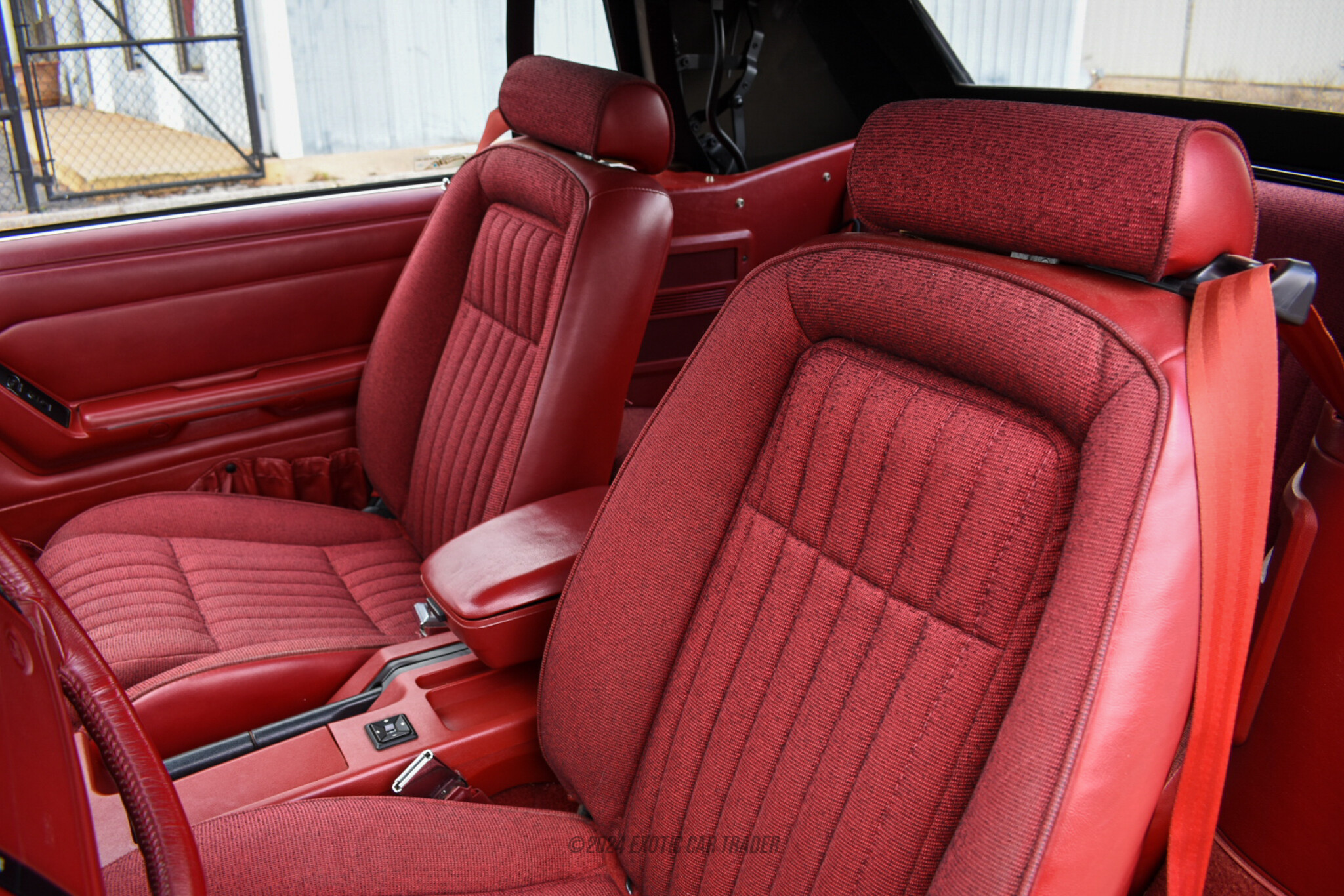 1992 Ford Mustang - Interior Photo
