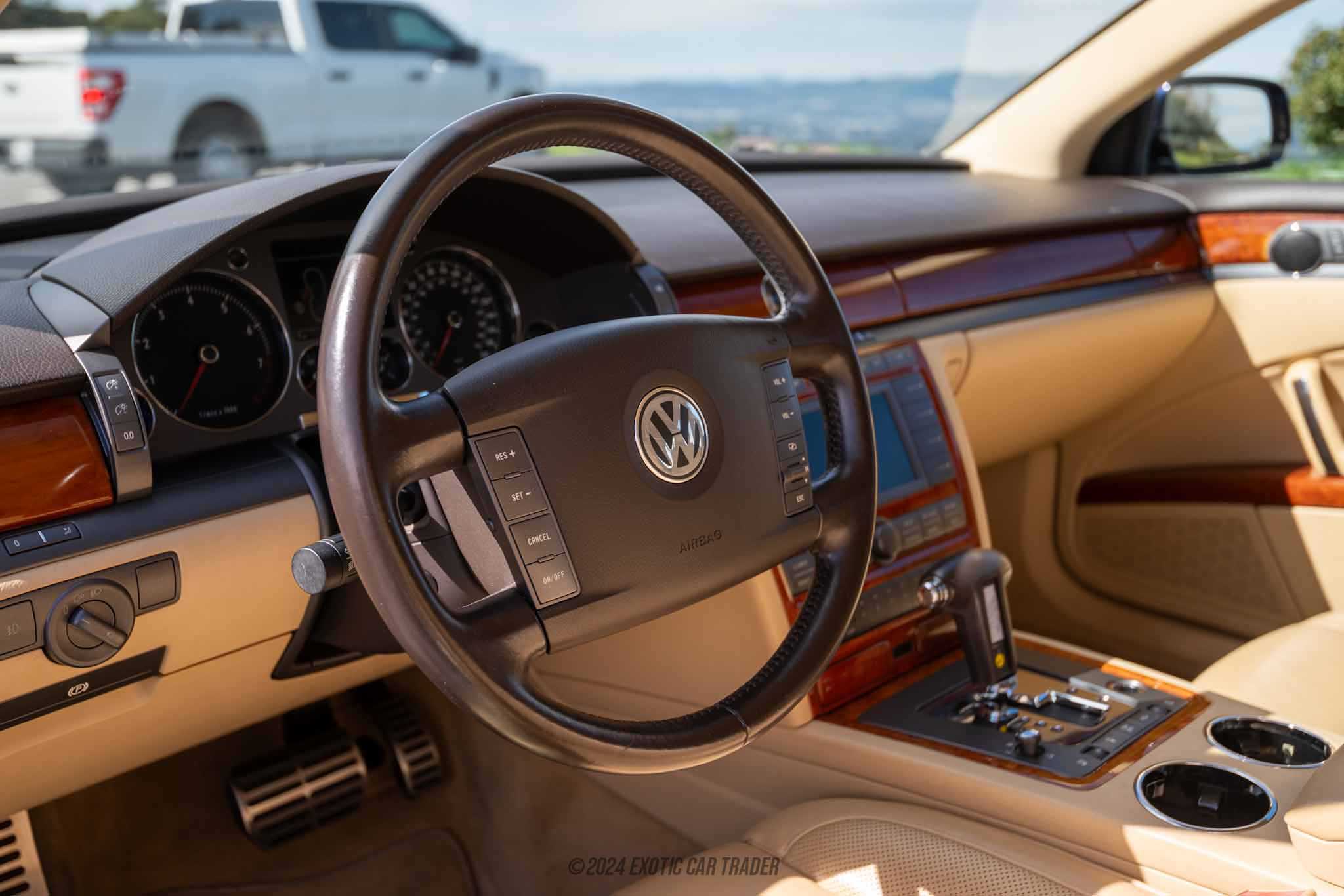 2004 Volkswagen Phaeton - Interior Photo