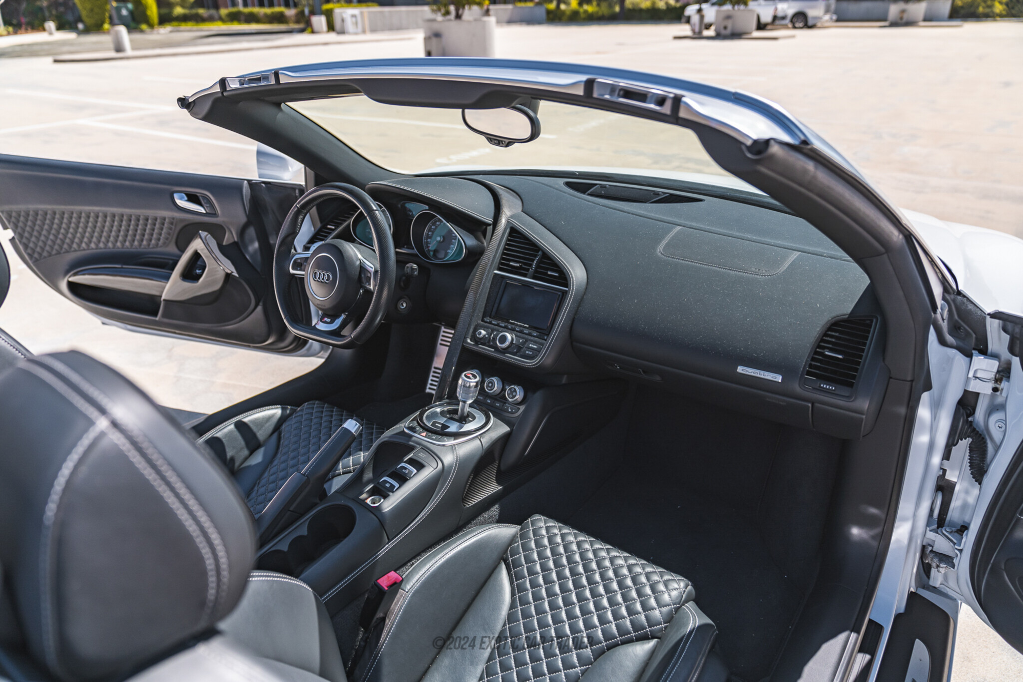 2014 Audi R8 - Interior Photo