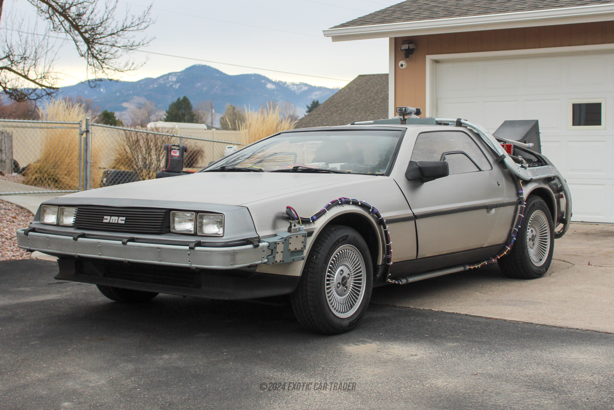 1982 DeLorean DMC-12 - Overview Photo