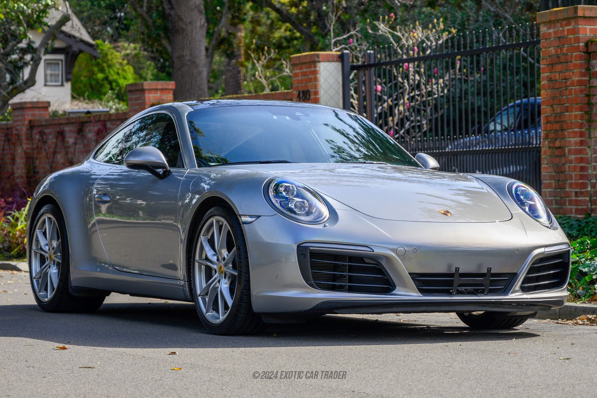 2017 Porsche 911 - Overview Photo