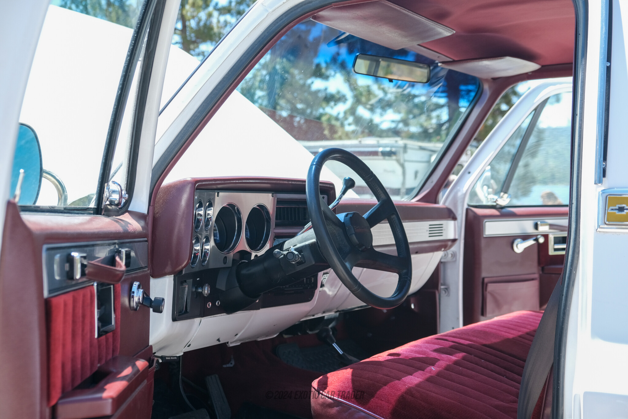 1987 Chevrolet V10 - Interior Photo